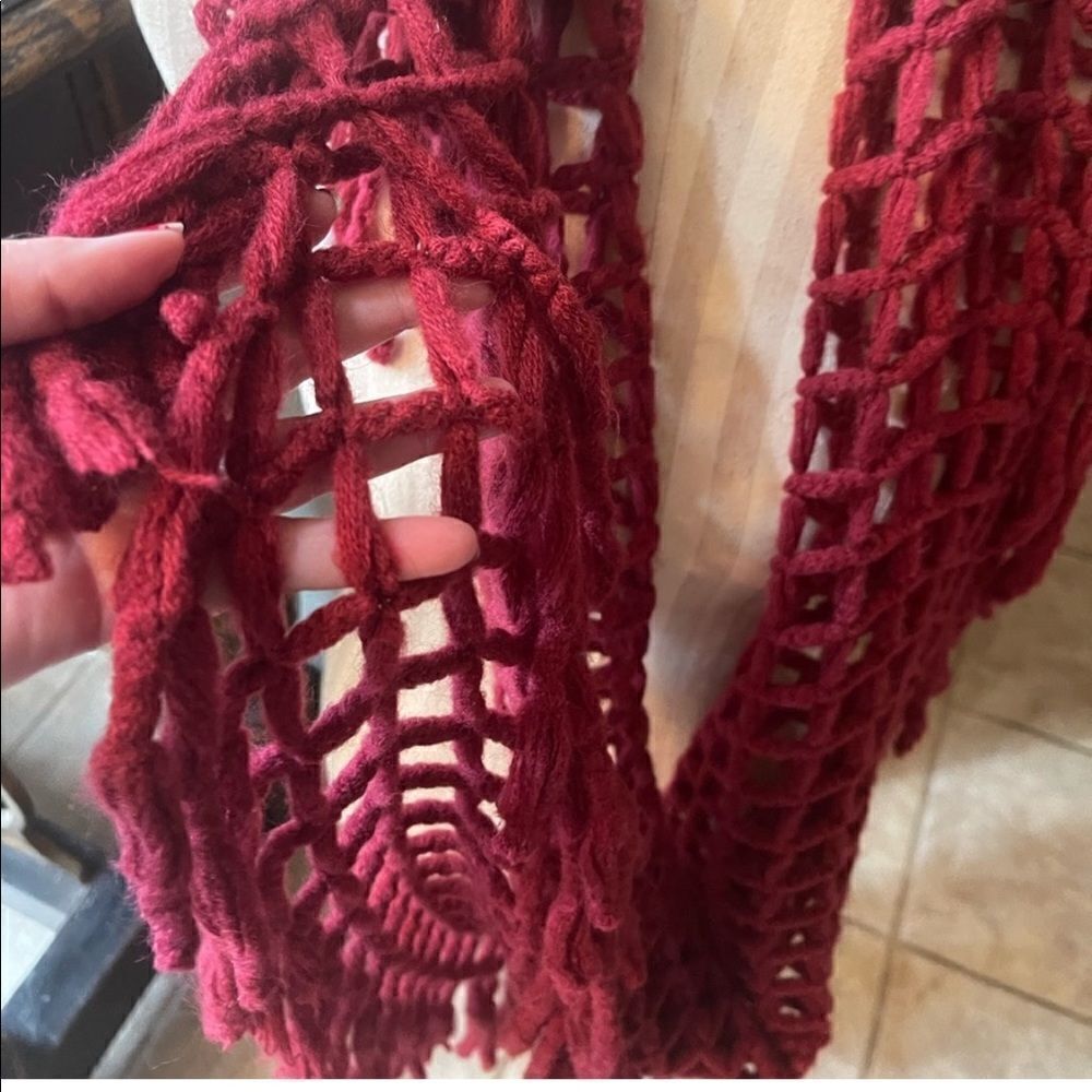 RED Infinity Scarf! - Picture 6 of 7